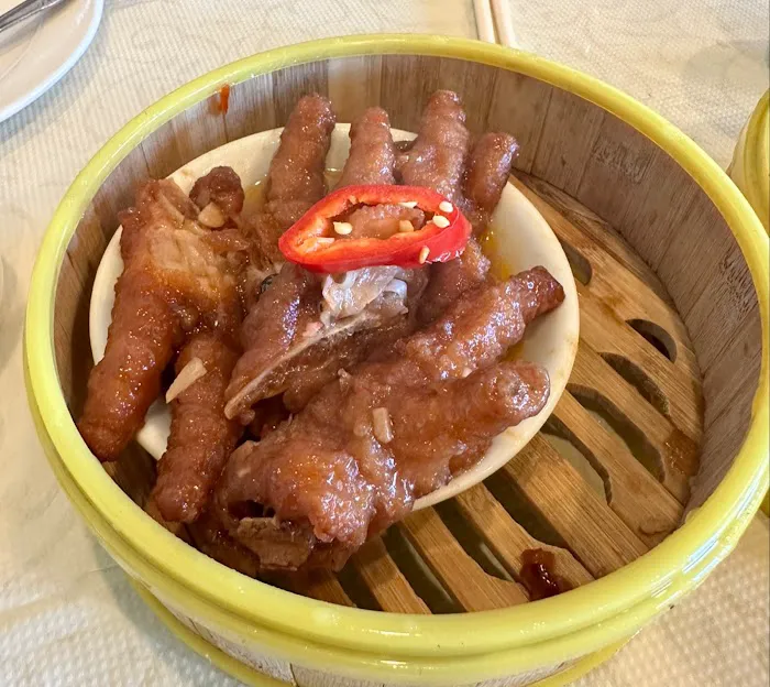 Hung To Seafood Restaurant 9