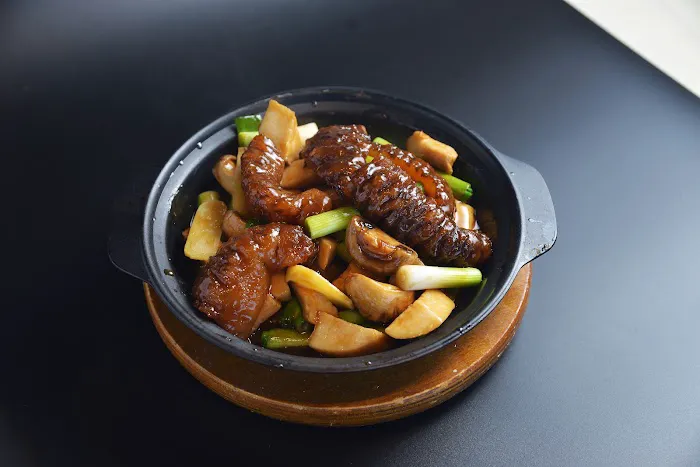 H. L. Peninsula Restaurant 2