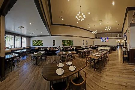 New Broadway Bistro