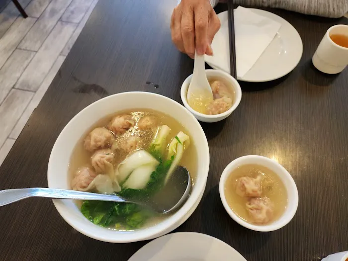 Cheung Hing Restaurant 9