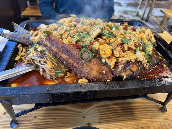 Liu Roast Fish 老劉家烤鱼烤串 1