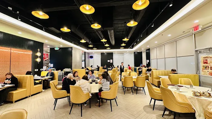 Ocean Pearl Restaurant 5