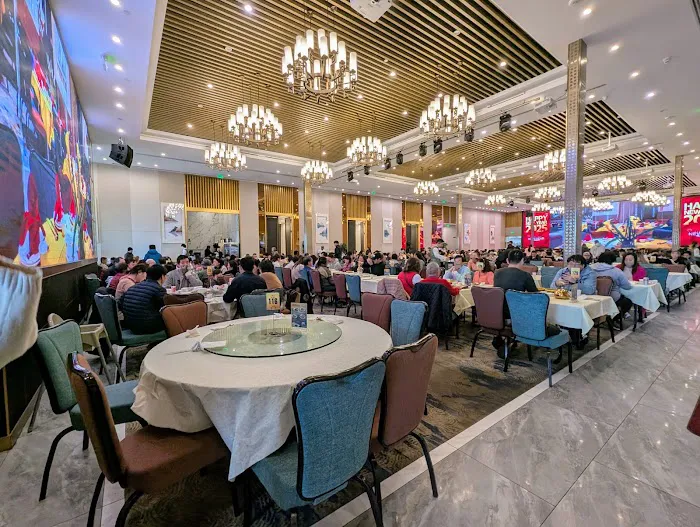 HL Peninsula Restaurant 6