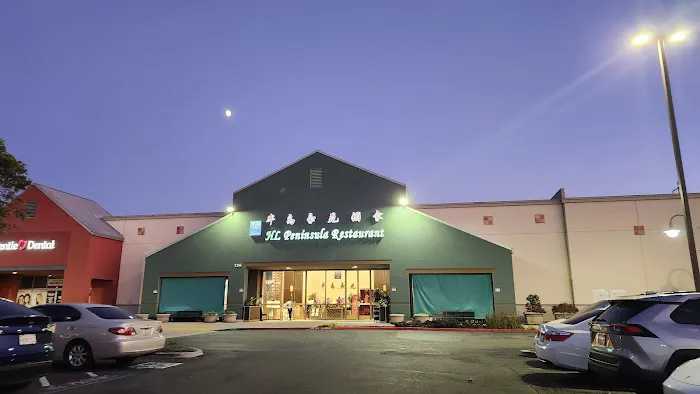 HL Peninsula Restaurant 7