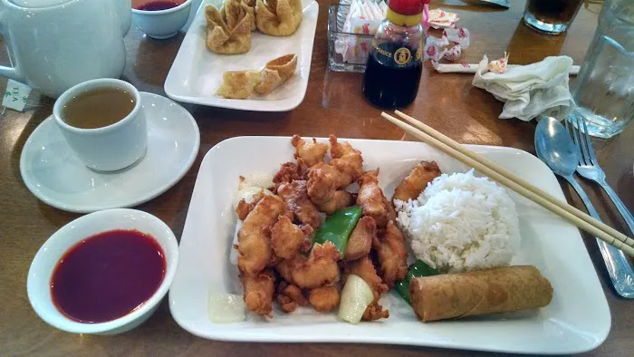 Happy Wok Asian Diner 9