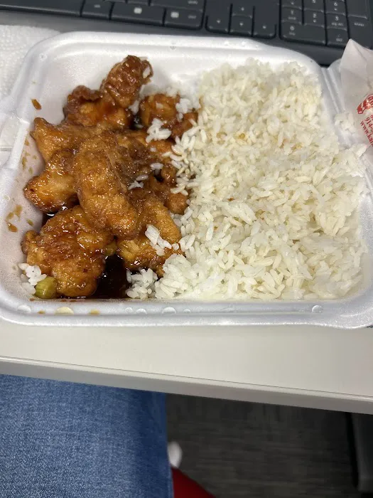 Jasmine Chinese Cuisine and Sushi 9