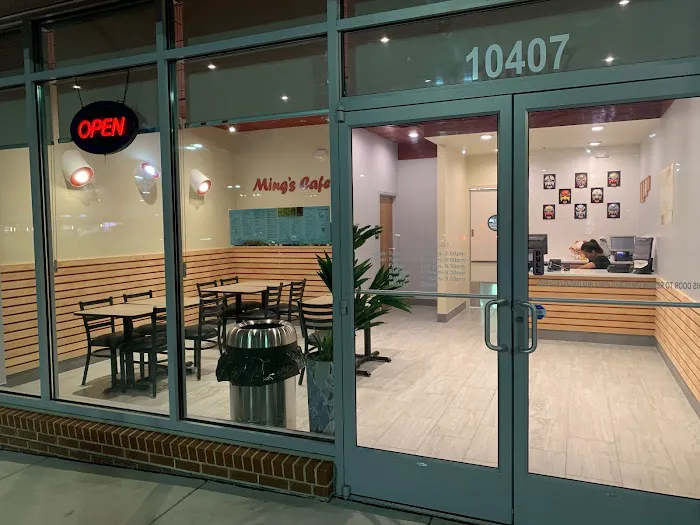 Ming’s Cafe 8