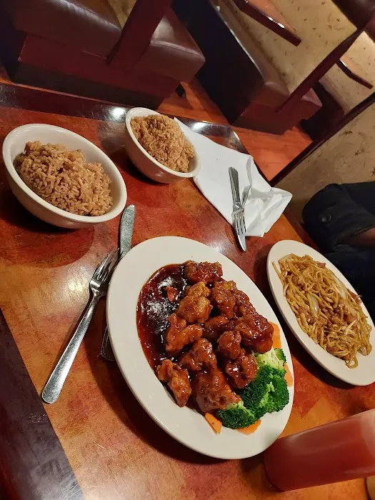 Chef Lee Chinese Restaurant 10