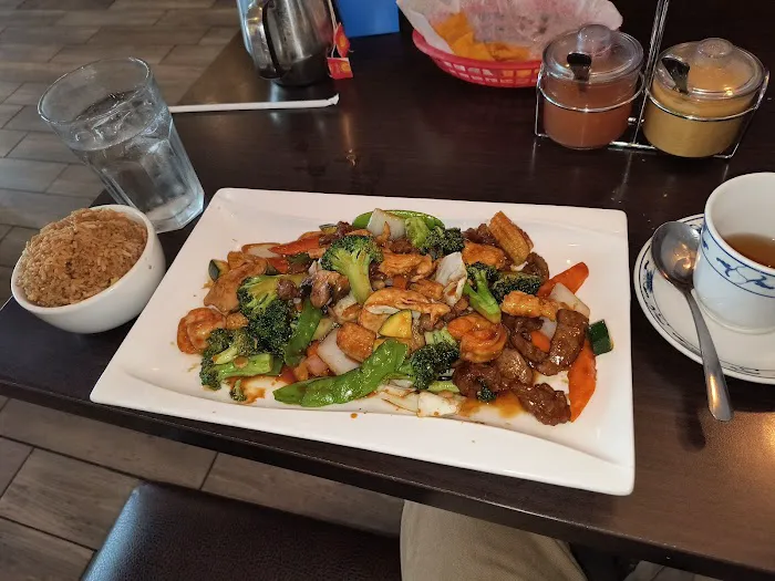 Little Szechuan Chinese Restaurant 2