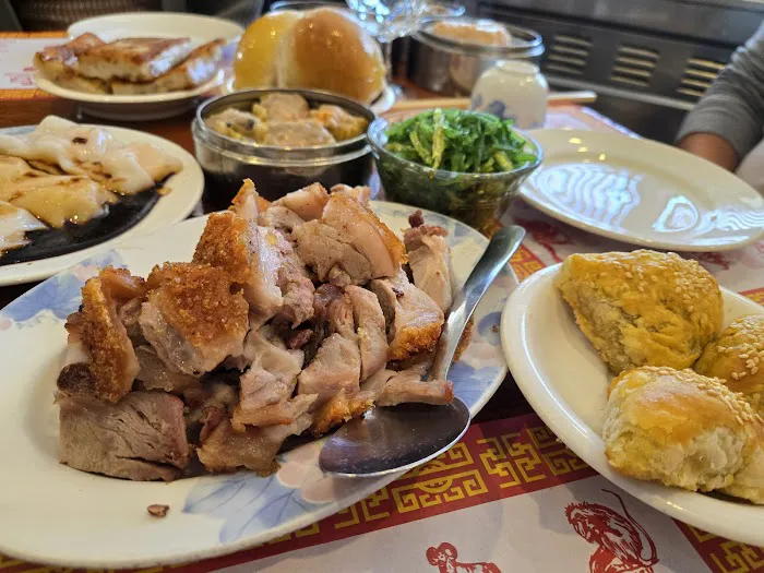 Full Kee Restaurant 4