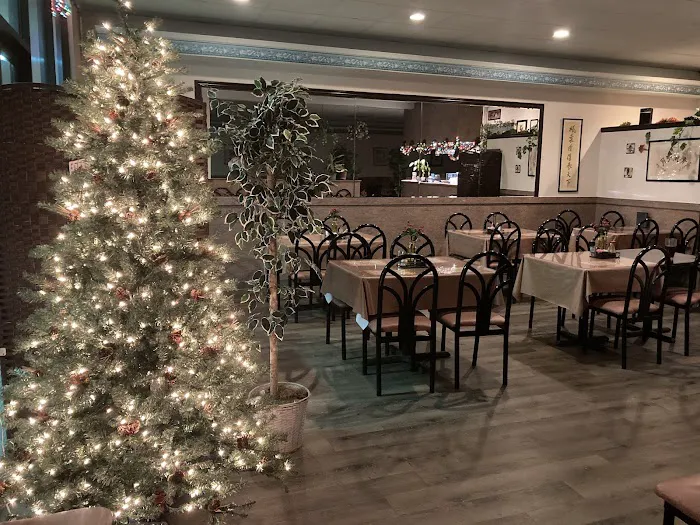 A Wok Chinese Restaurant 9