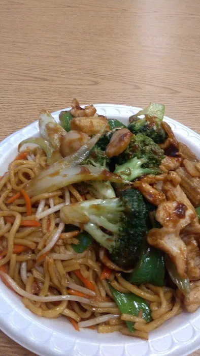 J & J's Chinese Cuisine 8