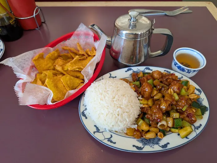 Chen's Chinese Restaurant 2