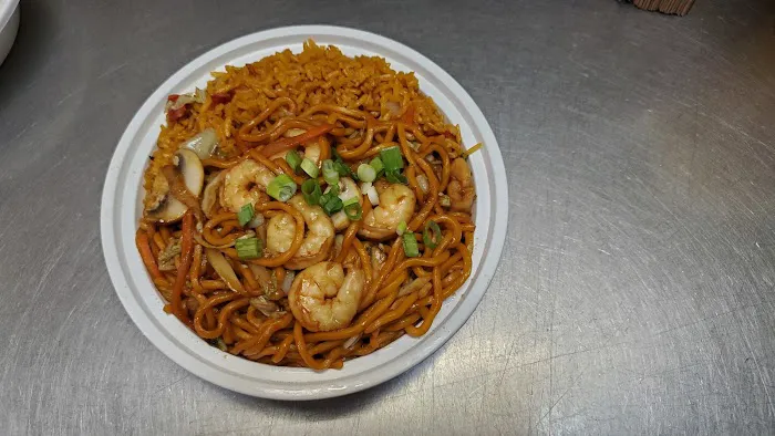 Ming Garden Restaurant 3