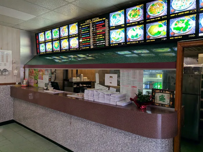 Ming Garden Restaurant 4