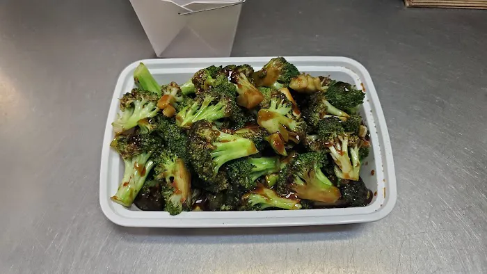 Ming Garden Restaurant 6
