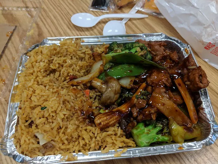 Handy Kitchen Chinese Restaurant 3