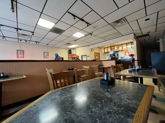 Wok'n Grille 7
