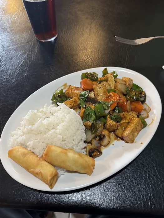 Peng's Asian Cuisine 5