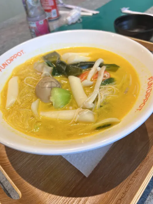 Fun DipPot - Instant Hot Pot/Szechuan Flavor/Dim Sum 麻辣烫/川菜/点心 2