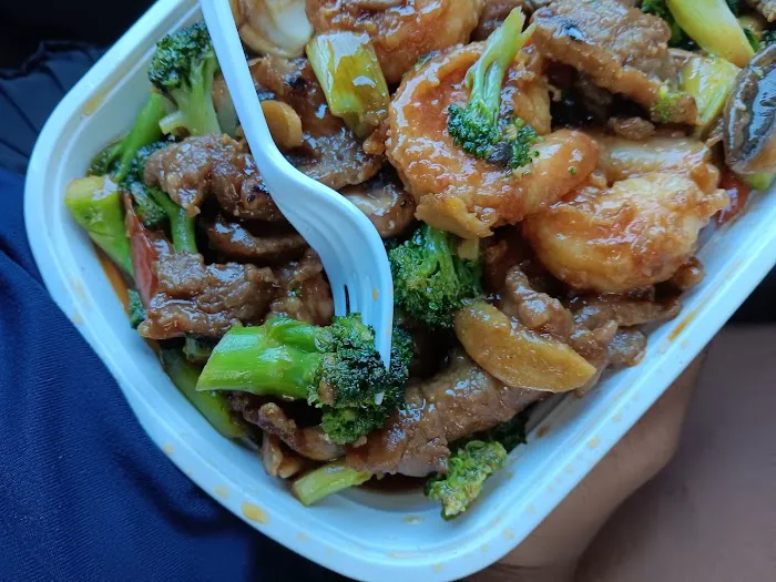 Canton Chinese Restaurant 3