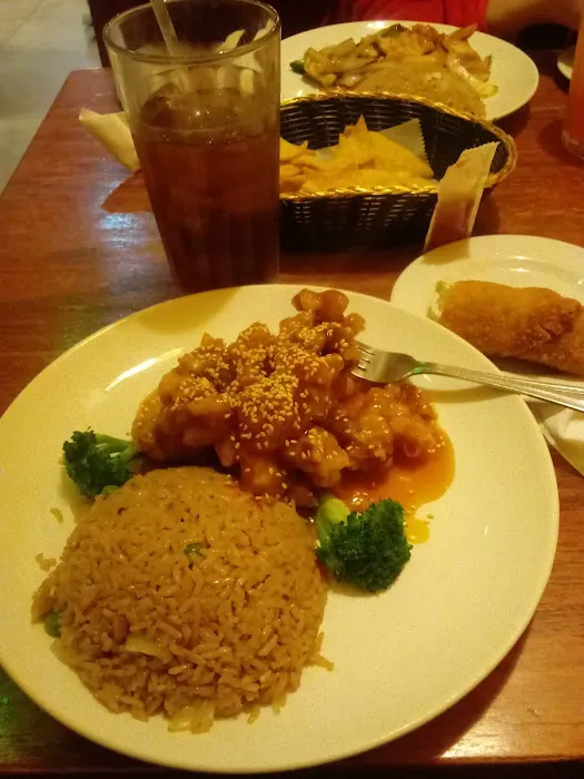 Mei Wei Oriental Diner 6