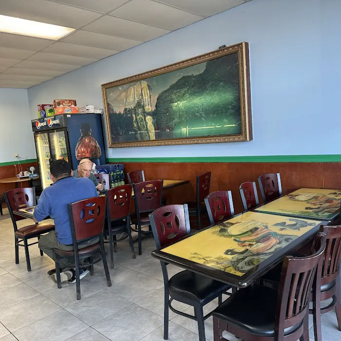 Mr. Lu Chinese Restaurant 7