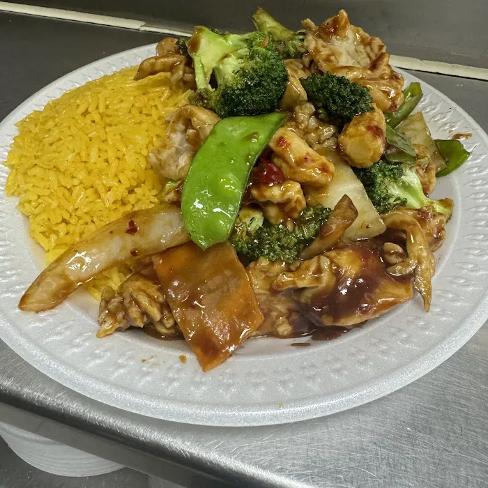 Mr. Lu Chinese Restaurant 4