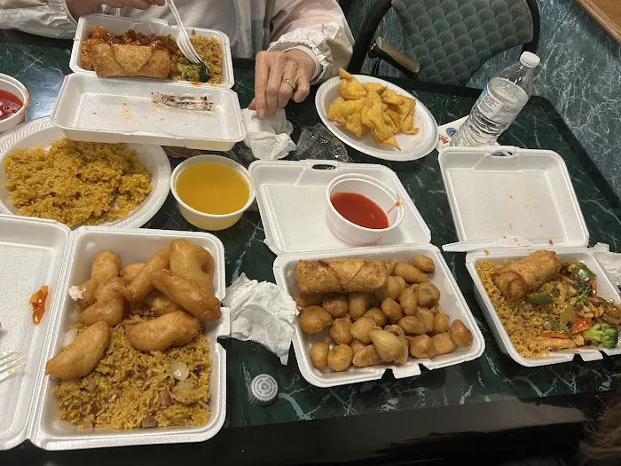 Golden China Restaurant 4