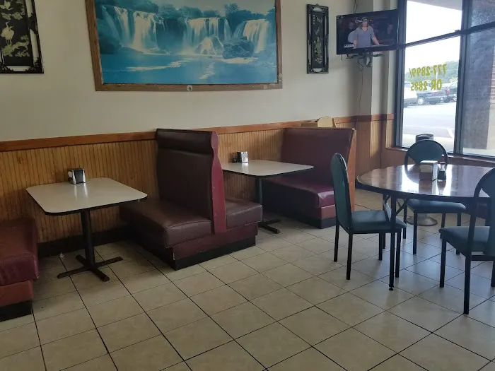 Golden China Restaurant 8