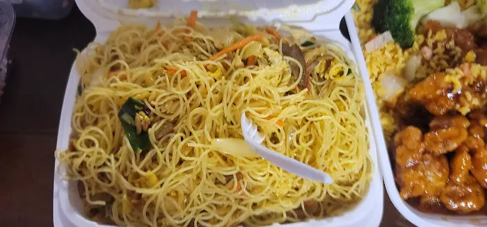 Huang's Kitchen 7