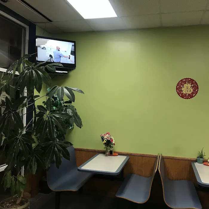 Lee's Chinese Restaurant 10