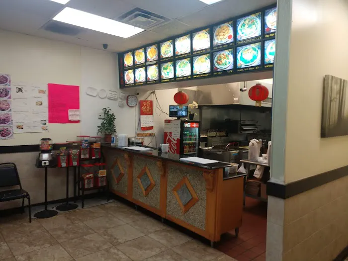 Mr. Lu Chinese Restaurant 8