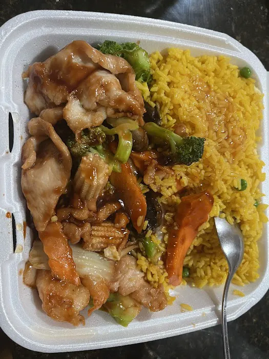Chong Chin Chinese Restaurant 7