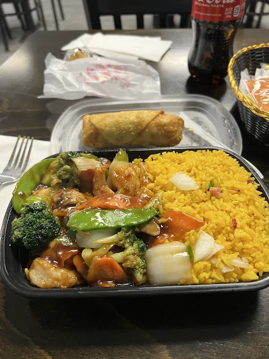 Golden Kitchen Chinese Restaurant 3