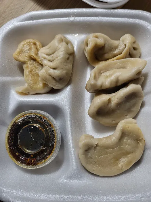 Golden Dragon Restaurant 7