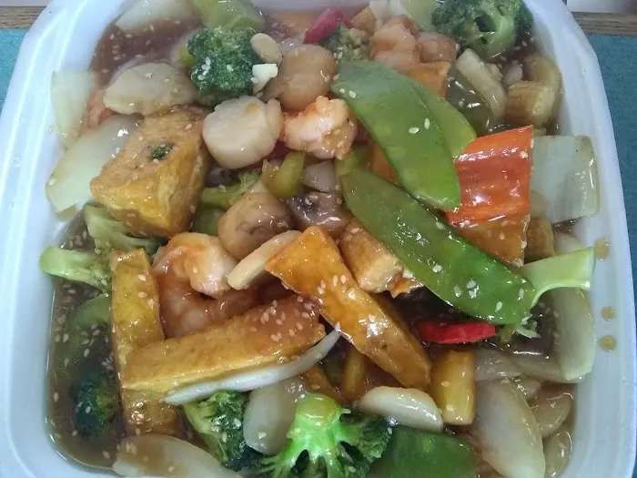 Lotus Chinese Cuisine 9