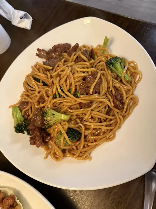 MingFu Chinese & Sushi - Matthews 2