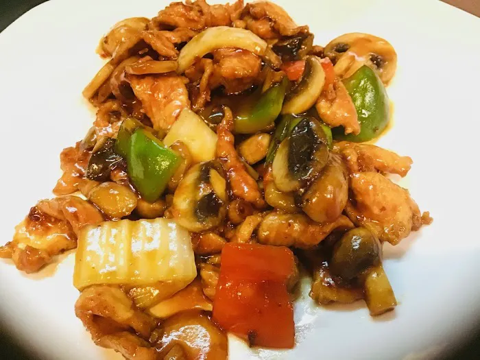 MingFu Chinese & Sushi - Matthews 3