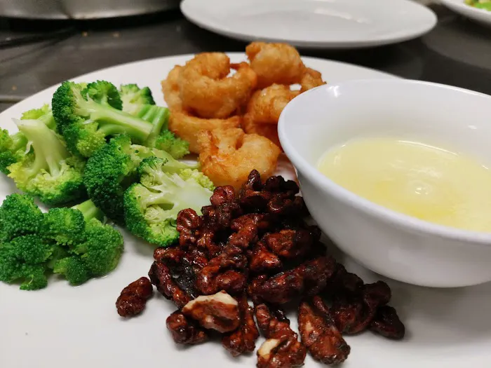 huang's china bistro 2