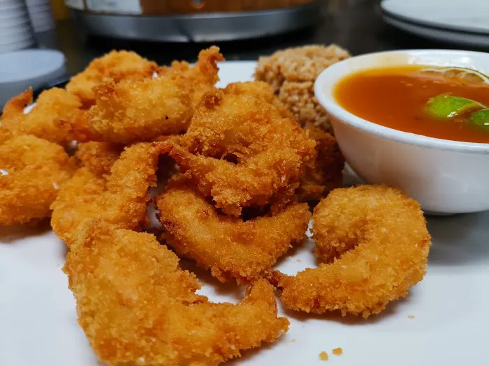 huang's china bistro 8