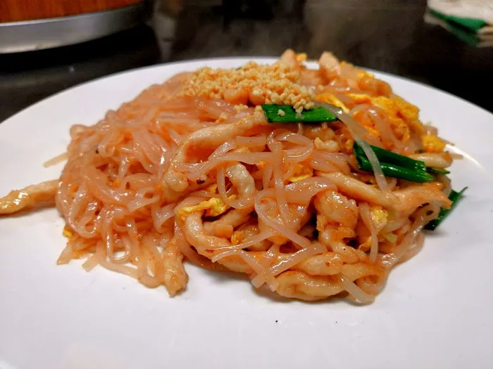 huang's china bistro 6
