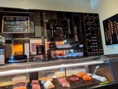 Mingfu Sushi & Chinese 0