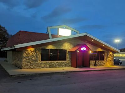 Long River Restaurant 0
