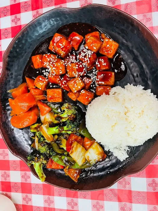 Chen's Chinese Restaurant 10