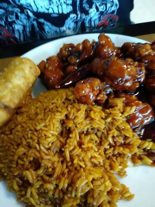 Uncle Poon's Restaurant 9