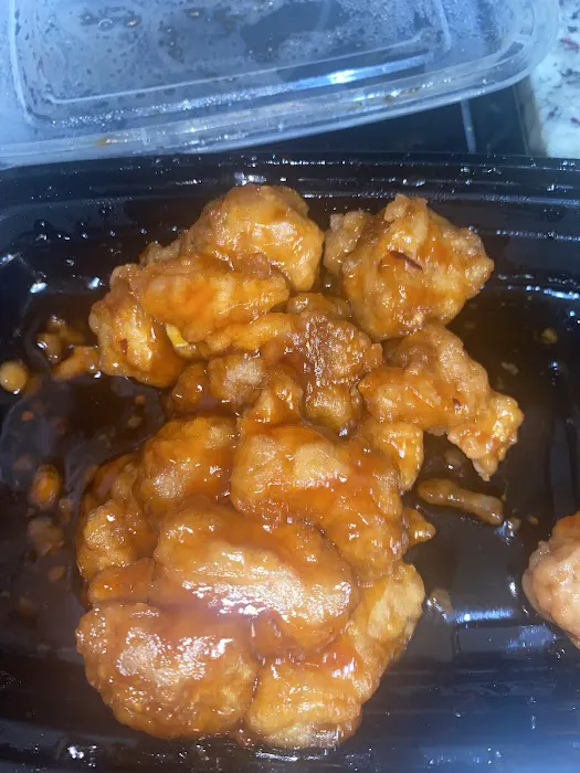 Hot Wok Chinese Restaurant 3