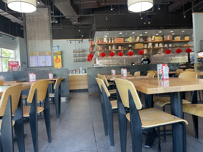 Pei Wei Asian Kitchen 3