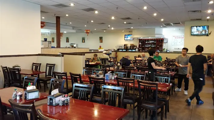 Jin Jin Chinese Buffet and Sushi 4