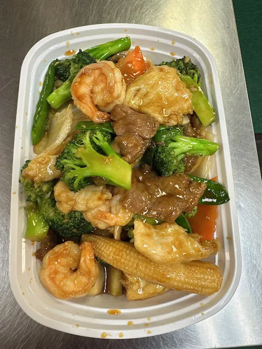 Chen's Chinese Restaurant 9